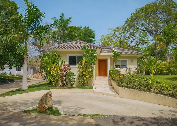 2 Bed 2 Bath Villa With Jacuzzi, High Speed Wi-Fi